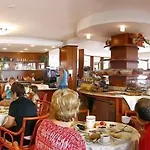 Nelson Hotel