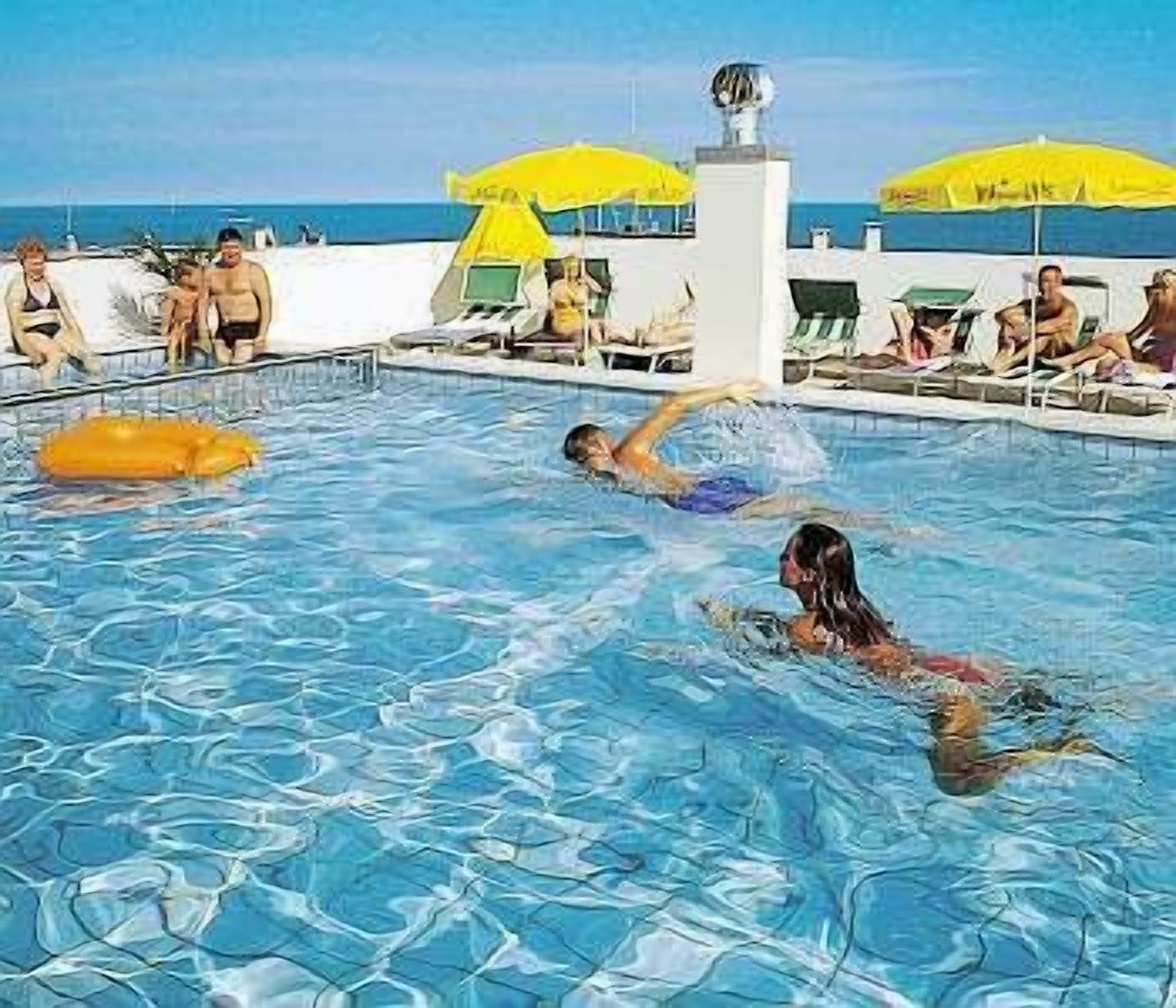 Nelson Hotel 3*