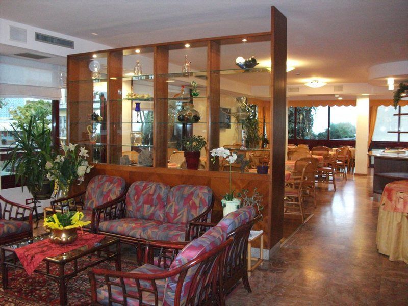 Nelson Hotel 3*