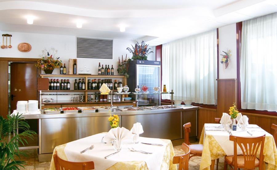 Nelson Hotel 3*